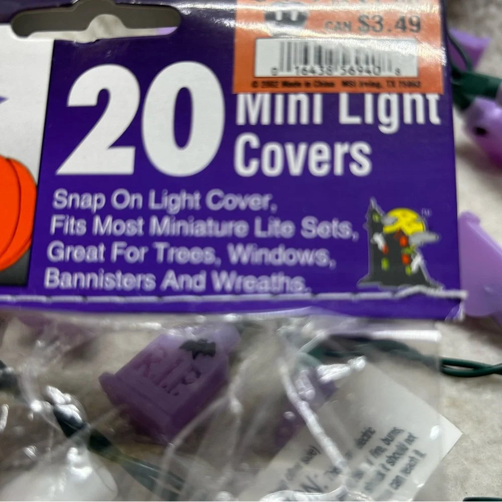 Vintage 2002 Halloween mini light covers 20 ghost & 20 tombs 1 string lite 5ft